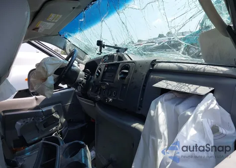 2013 Ford E-350 Super Duty Commercial from USA, damaged, VIN 1FDSE3EL1DDB34475